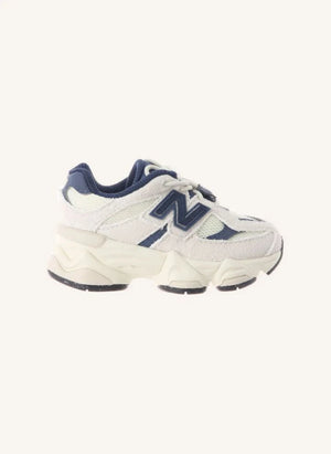 New Balance - Zapatilla 9060 con cordones elásticos | Azul marino