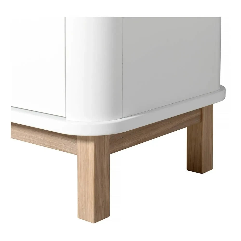 Oliver Furniture - Cómoda de Roble de 3 Puertas con Varios Compartimentos | Blanco