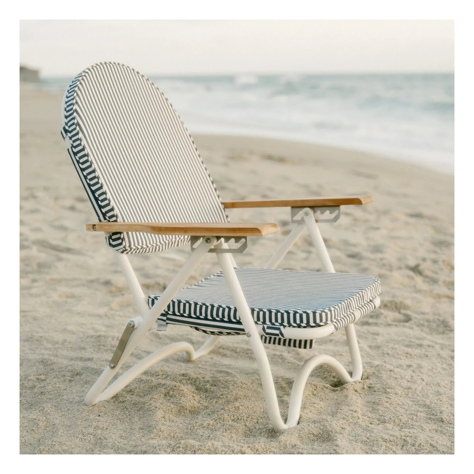 Business & Pleasure Co. - Silla de playa | Azul marino