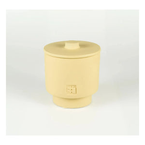 Mon Dada - Vela de exterior con tapa, aroma neutro June Sahara One | Amarillo pálido