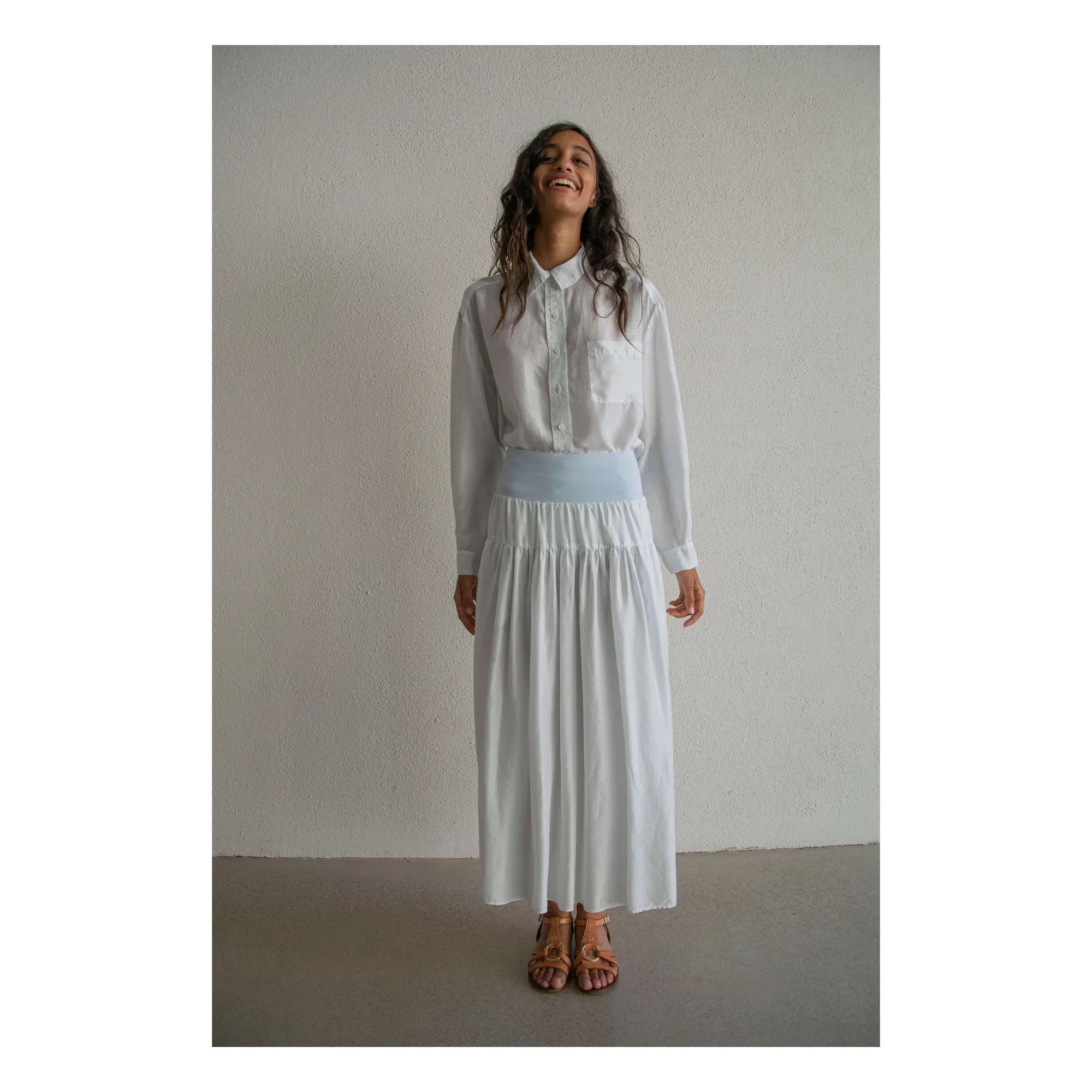 THEAVANT - Falda de seda Charlotte | Azul claro