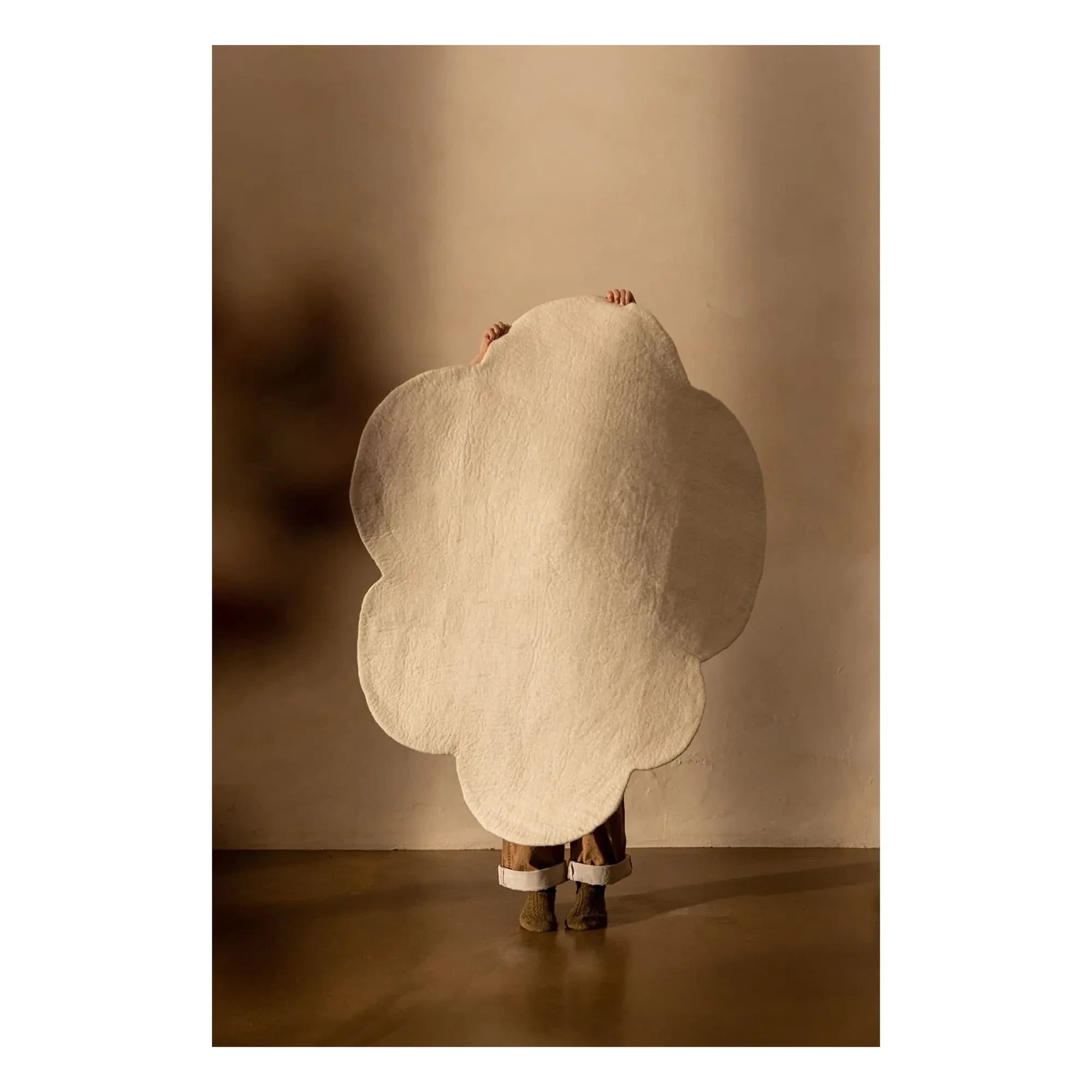 Muskhane - Alfombra de fieltro Nube | Crudo