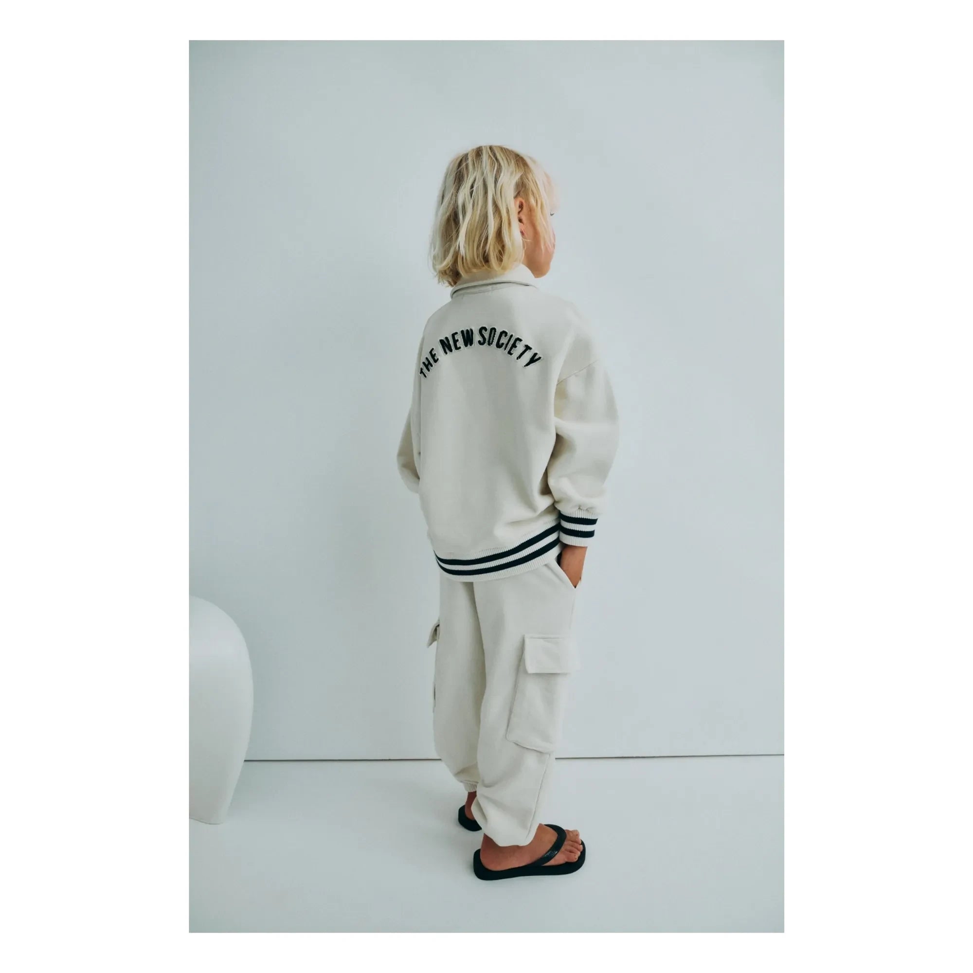 the new society - Jogger Cargo Finnia | Crudo