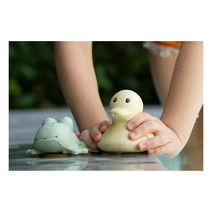 Hevea - Juego de juguetes de baño reciclados - Pato y rana | Salvia