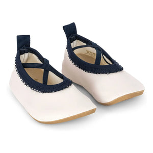 Konges Sløjd - Zapatos de agua Vilja Fibra reciclada | Crudo