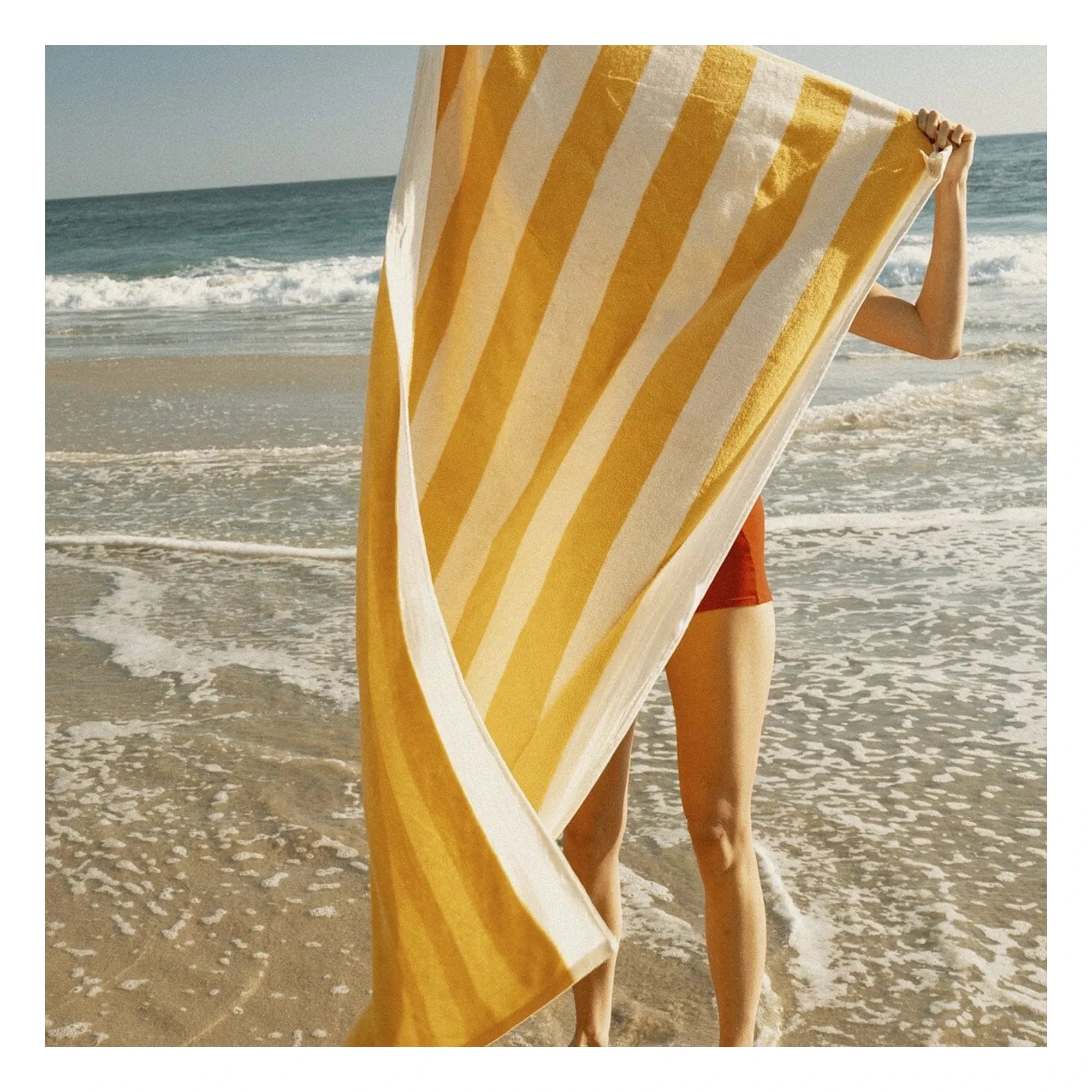 Business & Pleasure Co. - Toalla de playa | Amarilla