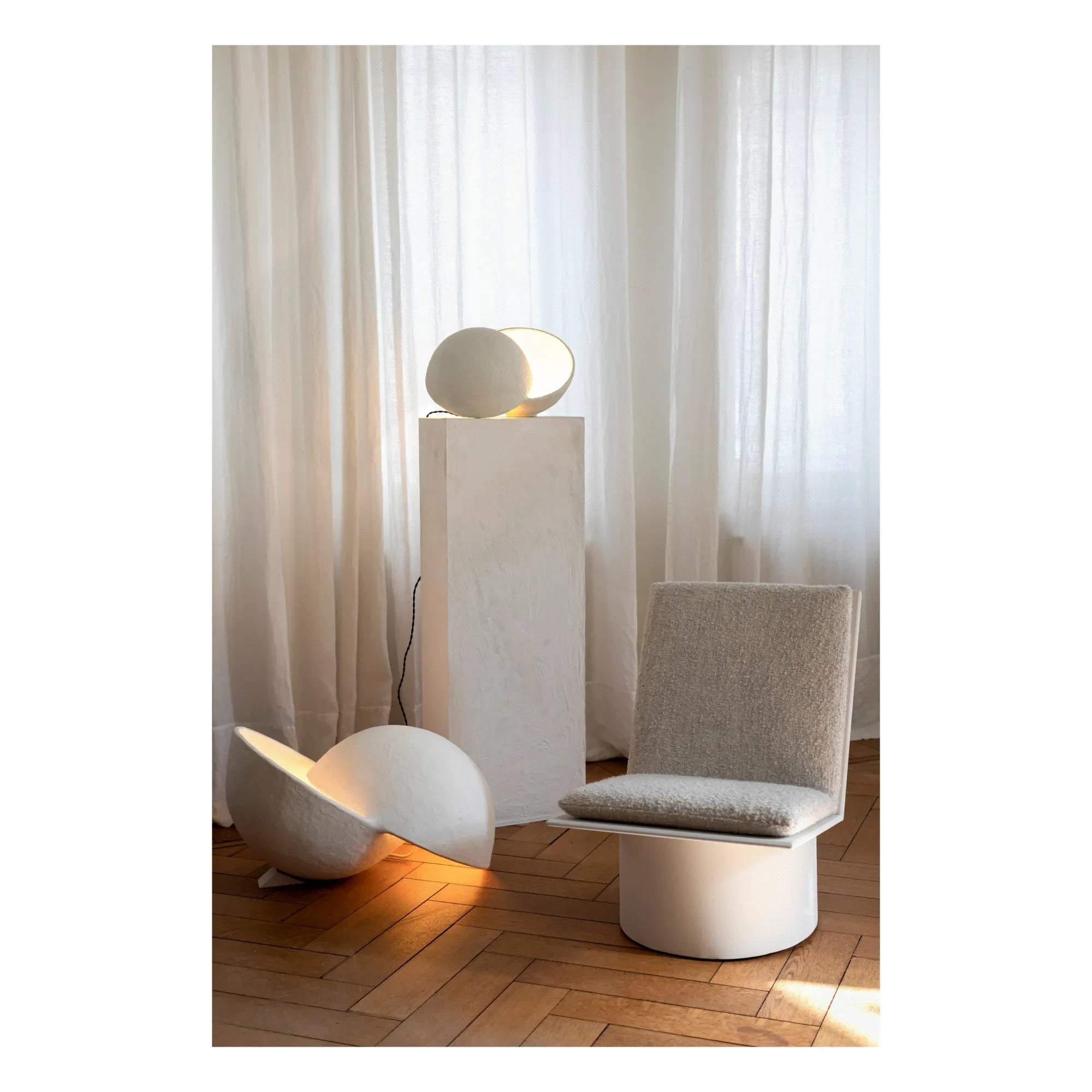 Serax - Lámpara de mesa de papel maché redonda Earth | Blanco