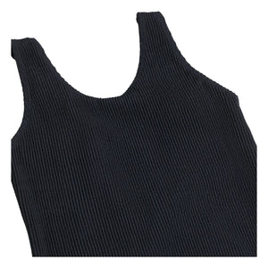 Molo - Bañador acanalado Nika de crepé con fibra reciclada | Negro