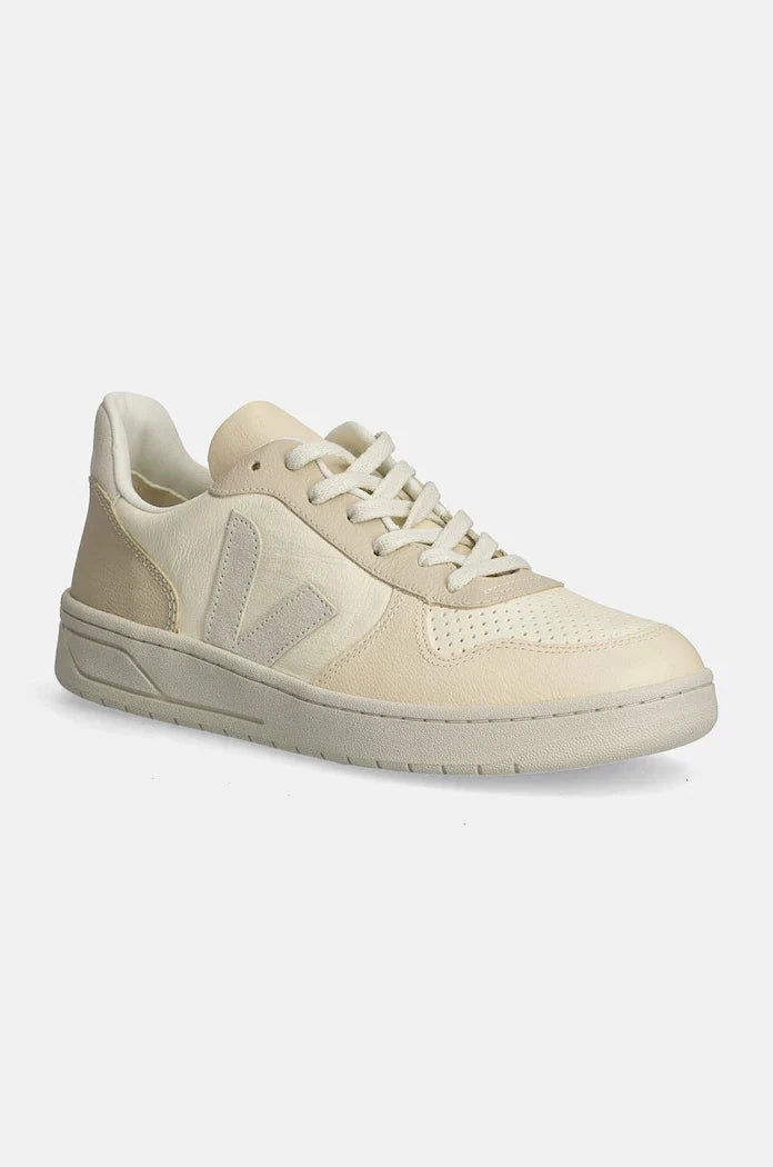 Zapatillas Veja V-10 de cuero