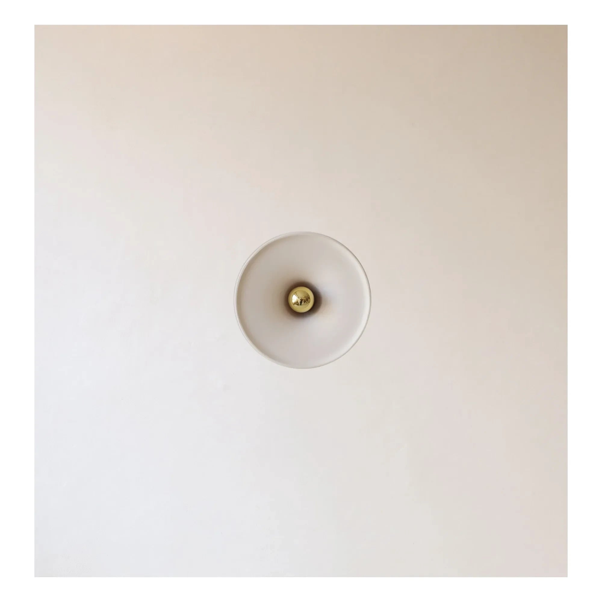 Masamé - Lámpara de pared de cerámica Gigaro en masa | Blanco cálido