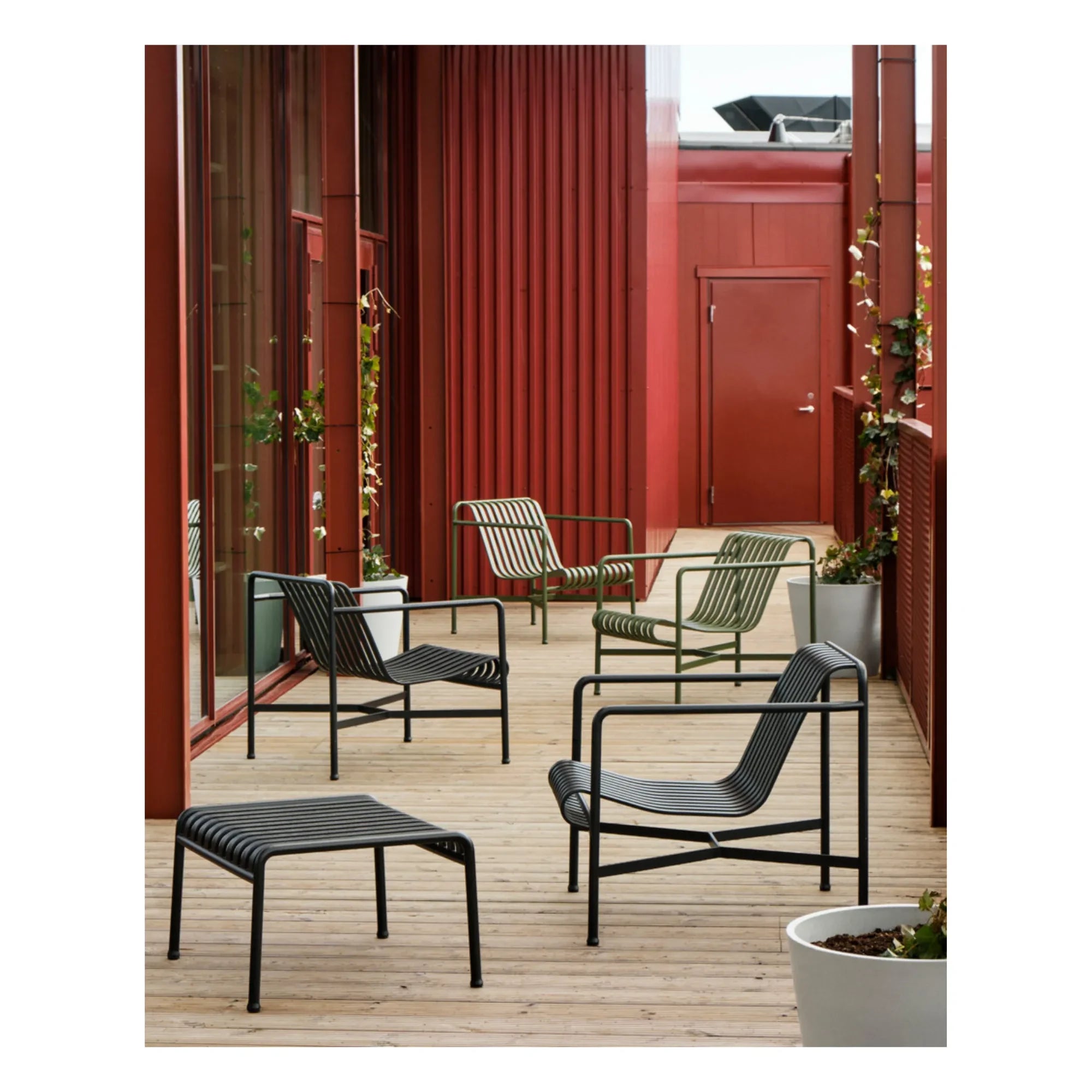 Hay - Mesa auxiliar Palissade diseñada por Ronan y Erwan Bouroullec - 65 x 60 cm | Gris carbón