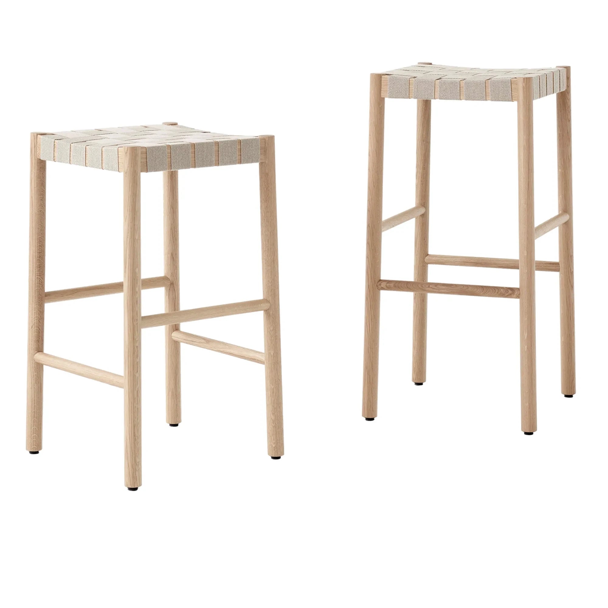 & Tradition - Taburete Betty Bar con base de madera - Thau & Kallio