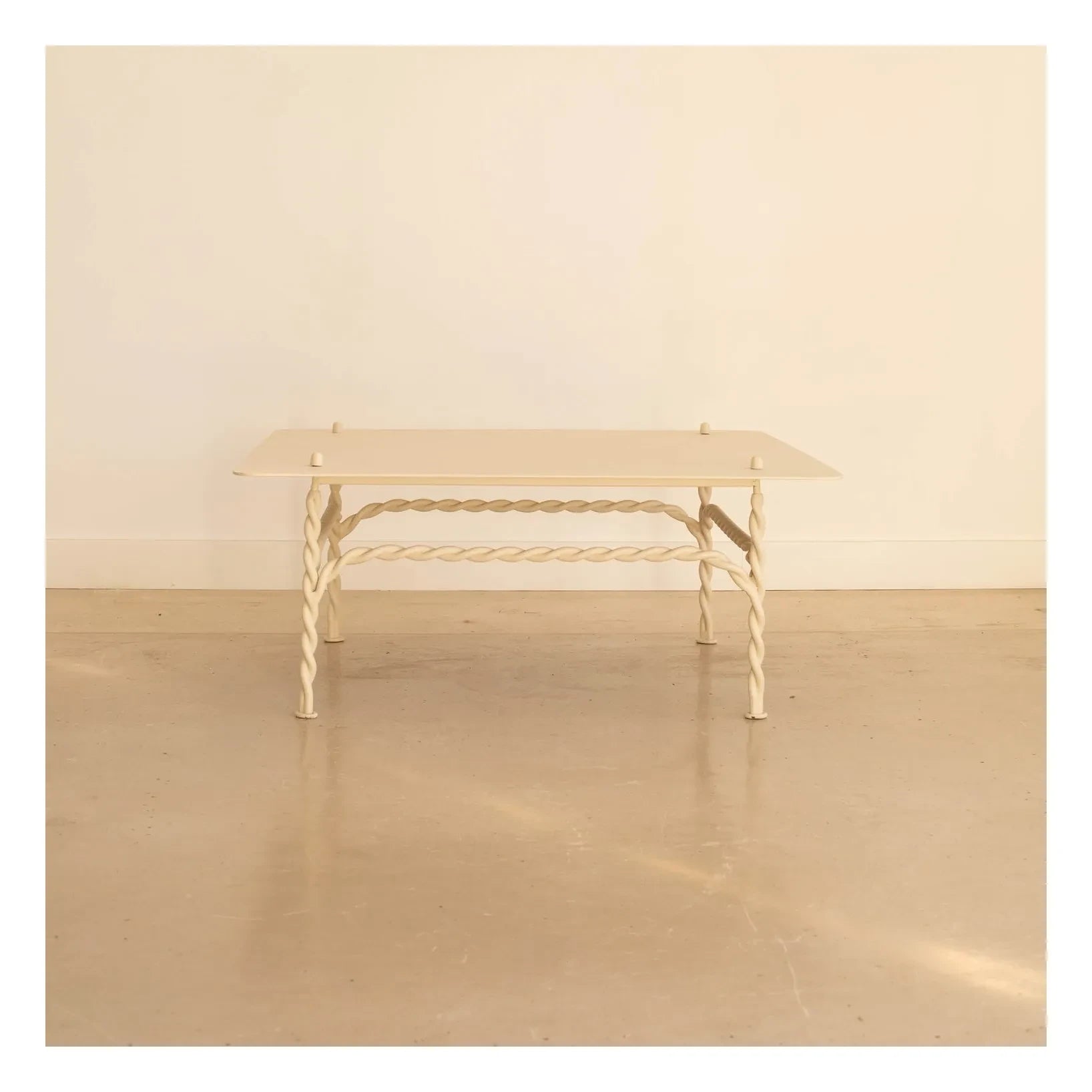 Honoré - Torsade Mesa de centro | Ecru