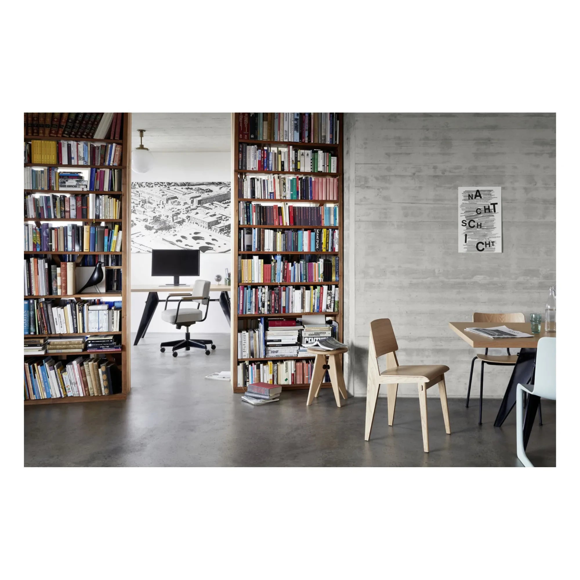 Vitra - Silla giratoria de oficina, base negra - Jean Prouvé | Gris perla