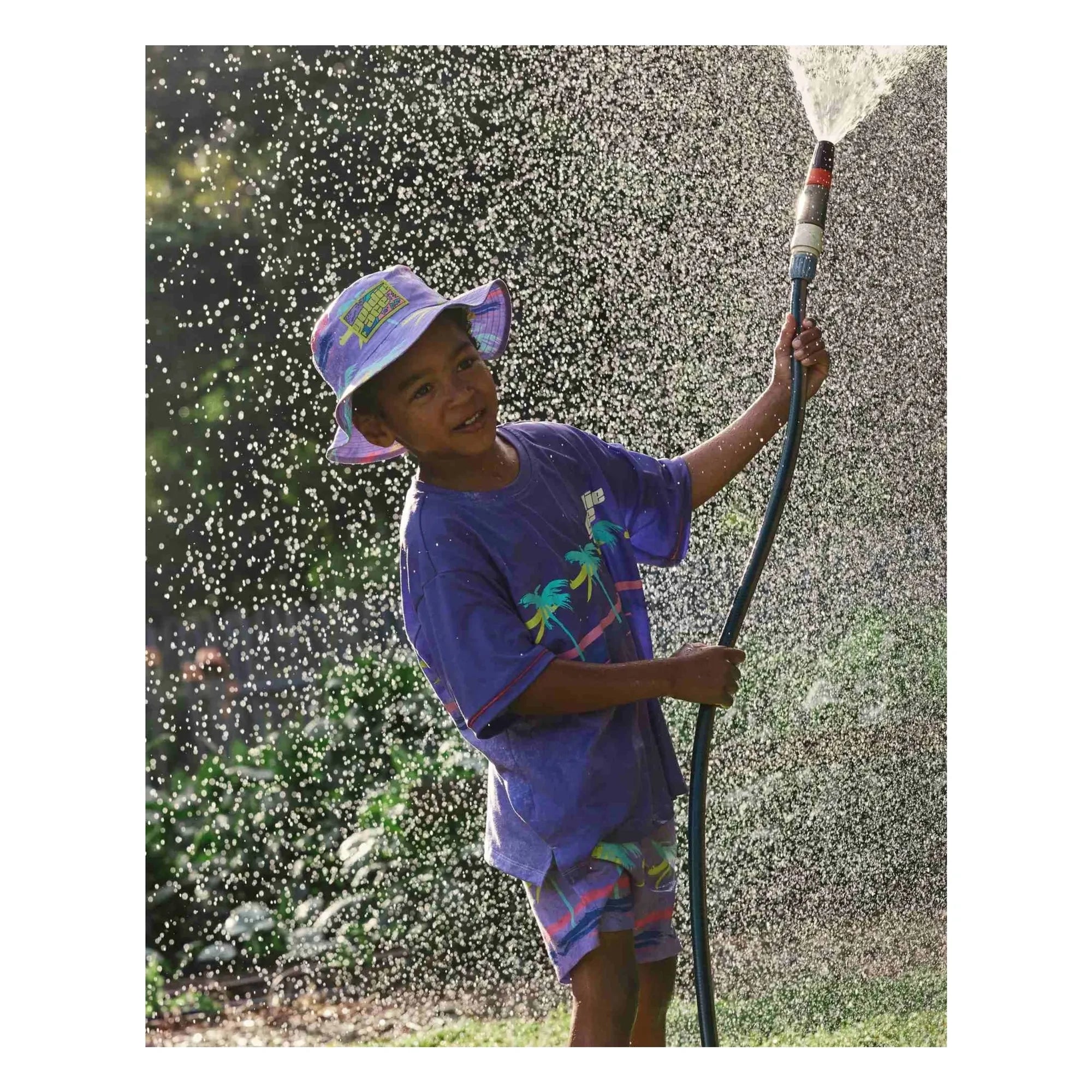 Goldie + Ace - Gorro de baño con protección UV Palmeras | Morado
