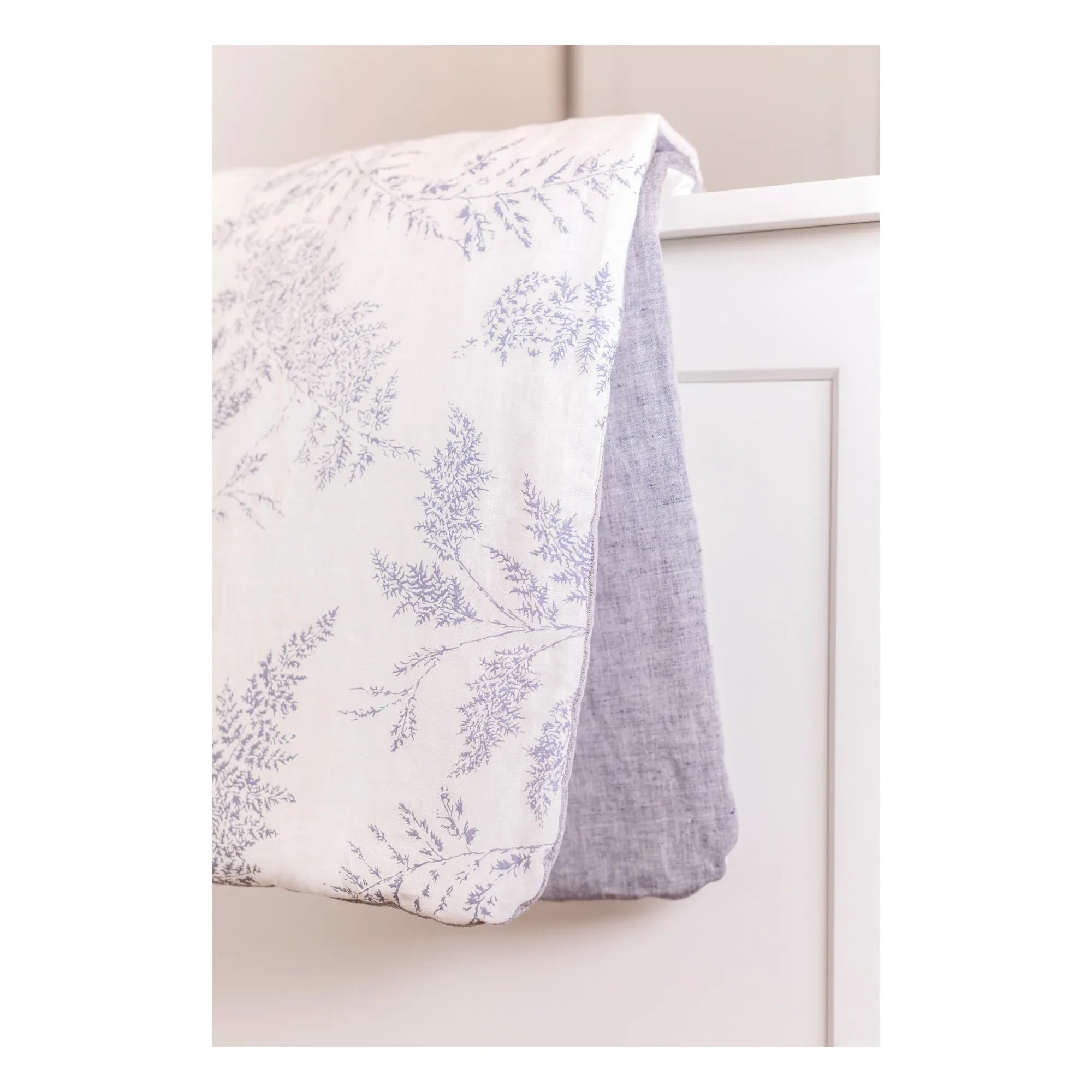 Tartine et Chocolat - Manta con estampado de hojas | Gris