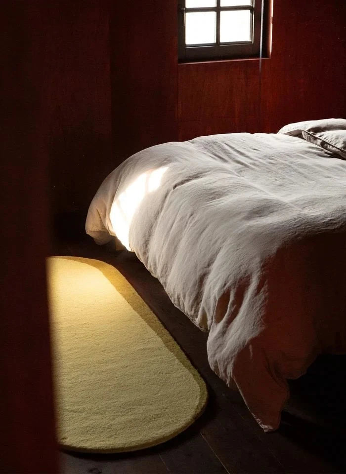 Suite 702 - Eclipse Oval Yün Halı | Soluk sarı