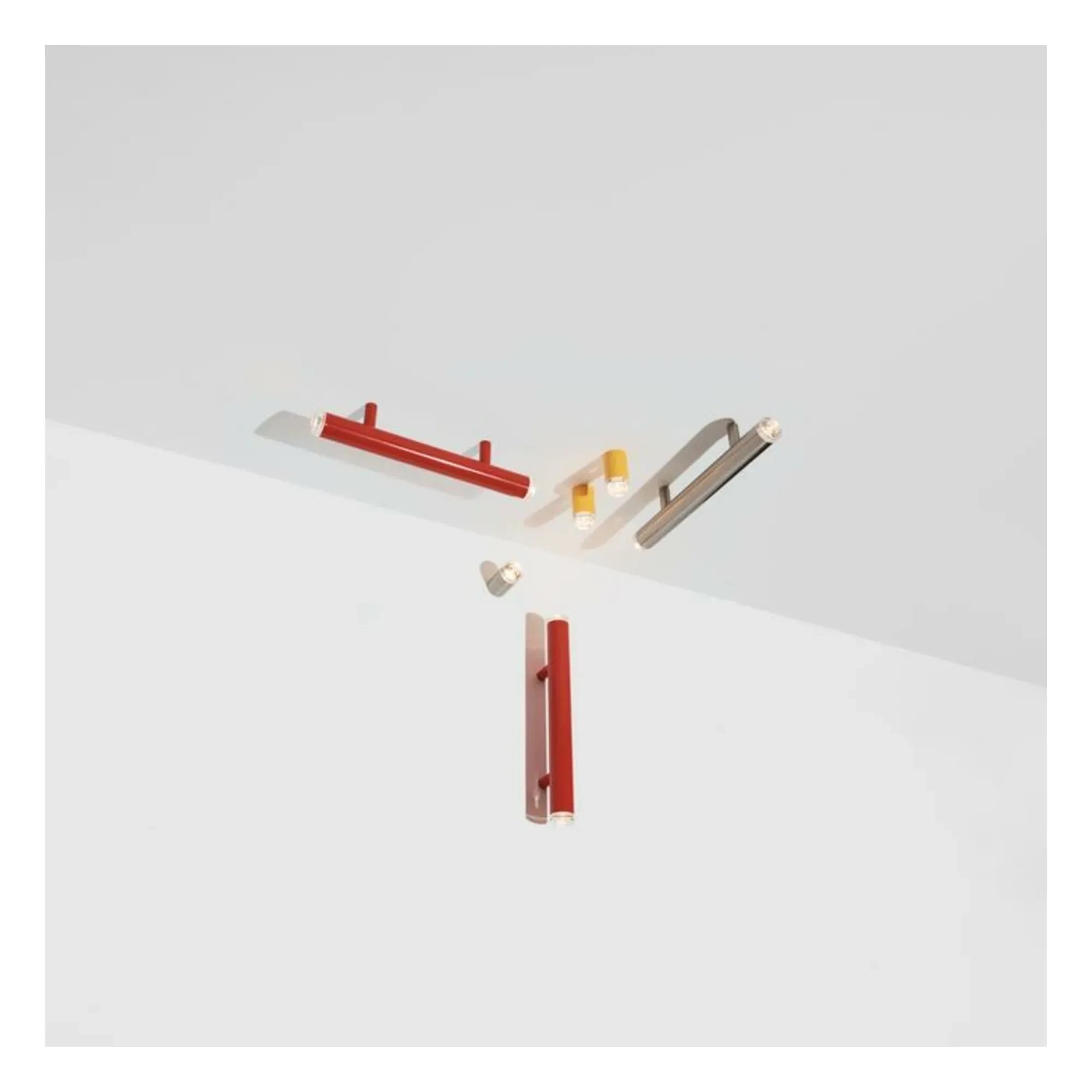 Petite friture - Lámpara de pared Pyl | Rojo