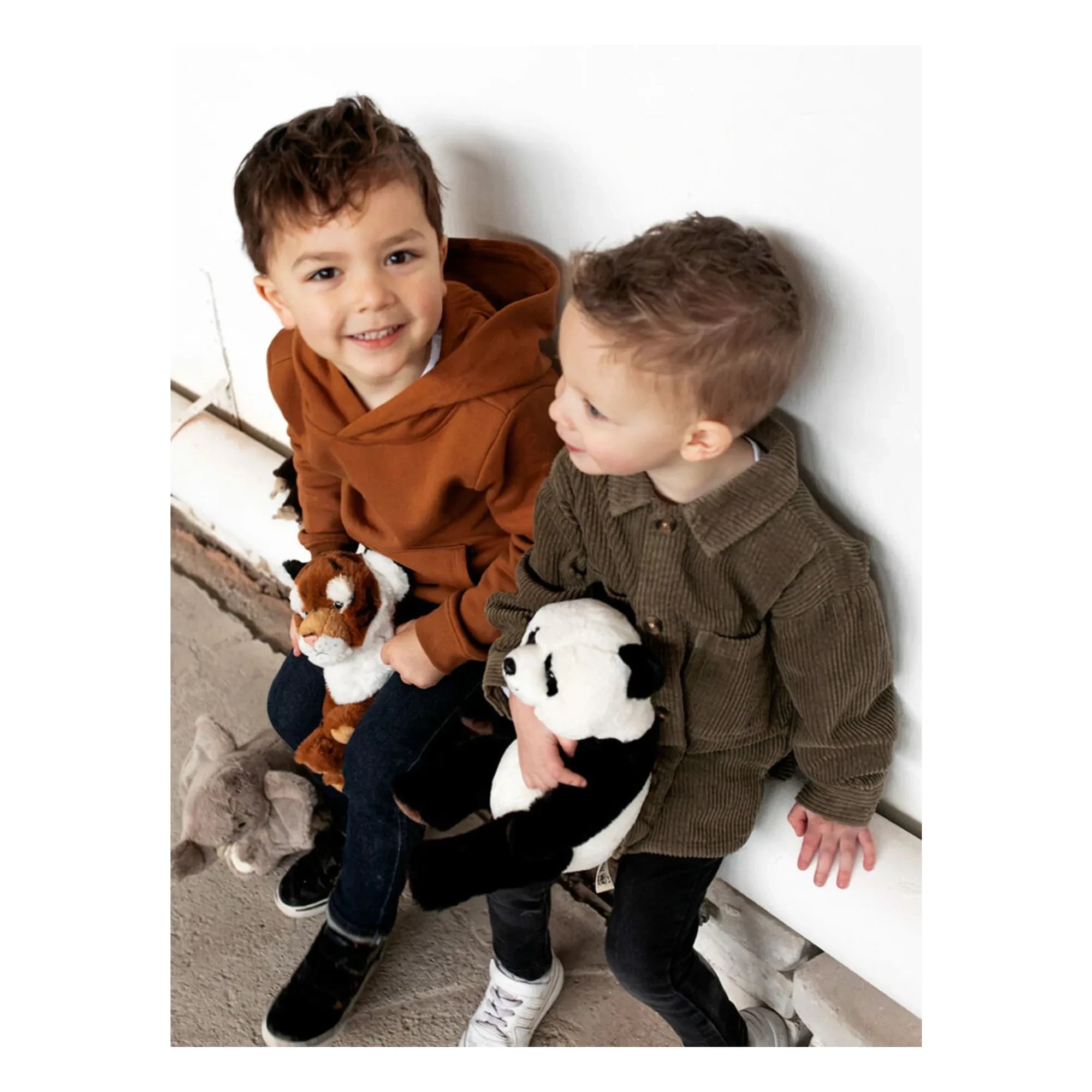 Bon Ton Toys - WWF - Peluche Panda | Negro/Blanco