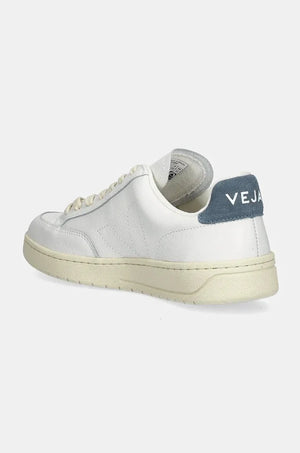 Zapatillas Veja V-12 de Piel con Costuras