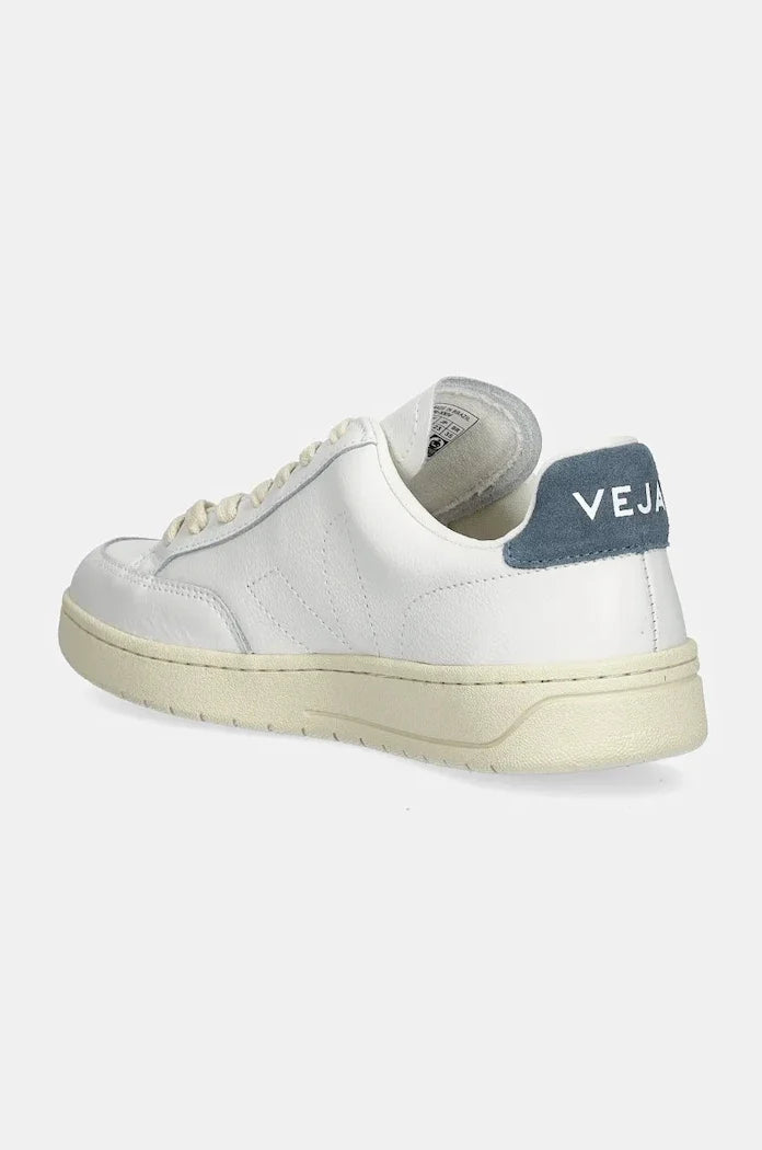 Zapatillas Veja V-12 de Piel con Costuras