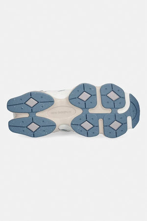 Zapatillas New Balance 9060 de Ante para Mujer