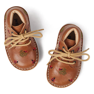 Petit Nord - Botines clásicos bordados con mariquitas - Colección Uniqua | Camello