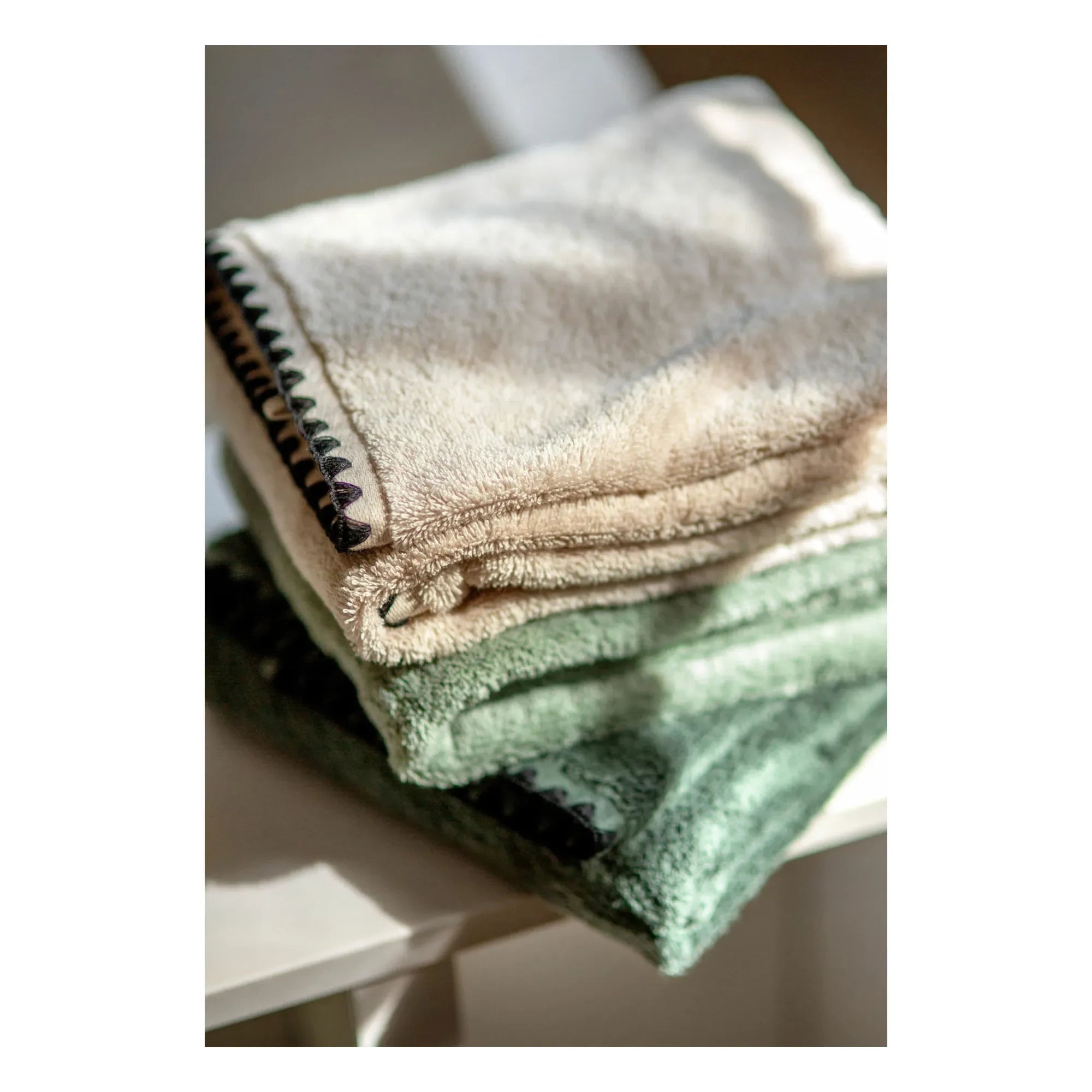 Haomy - Toalla de baño de algodón Issey | Verde almendra