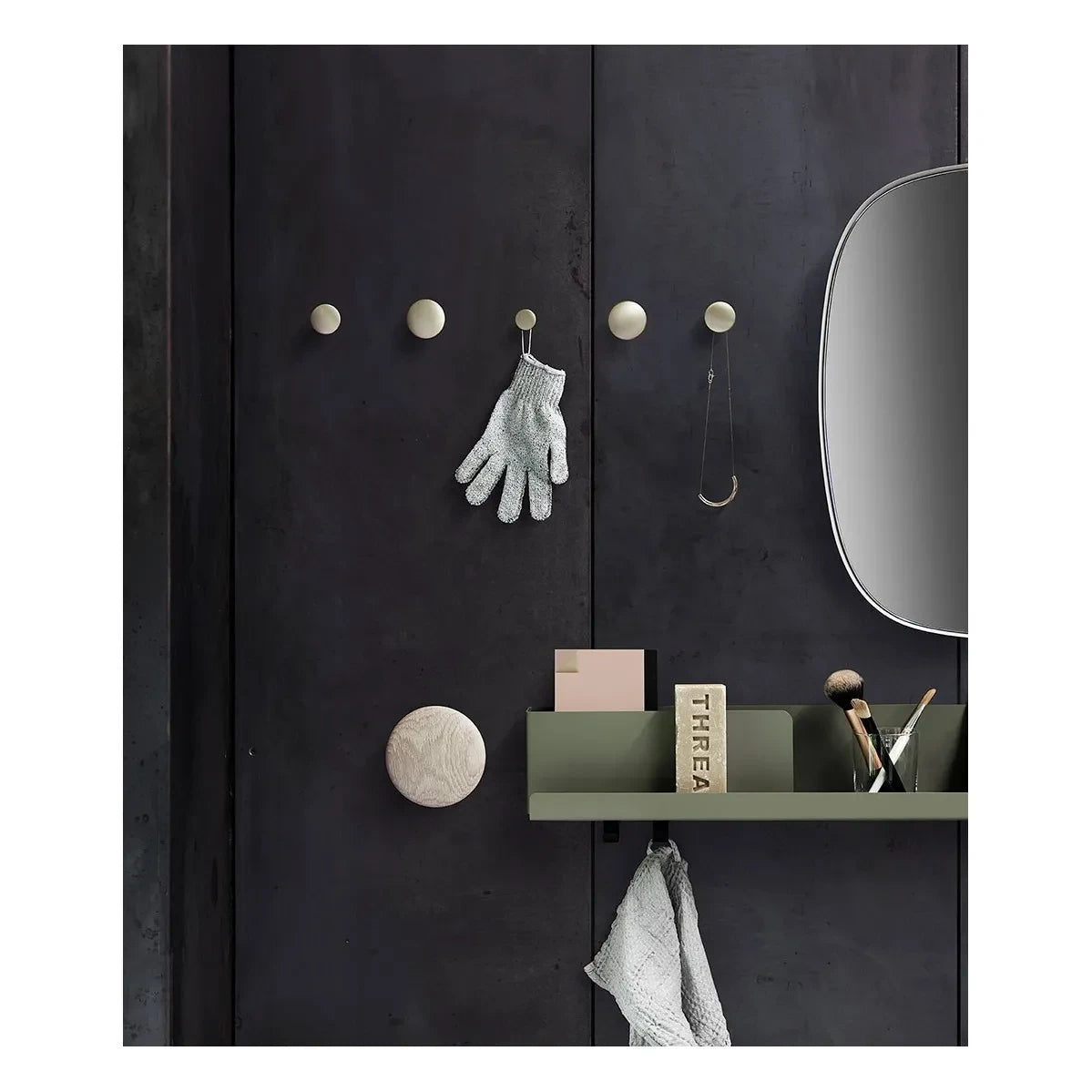 Muuto - Percheros Dots de Latón - Set de 5 | Dorado