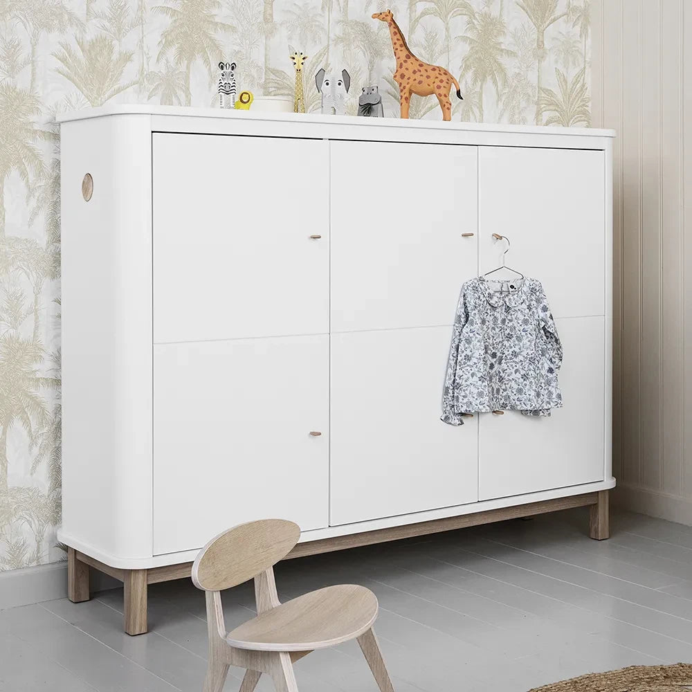 Oliver Furniture - Cómoda de Roble de 3 Puertas con Varios Compartimentos | Blanco