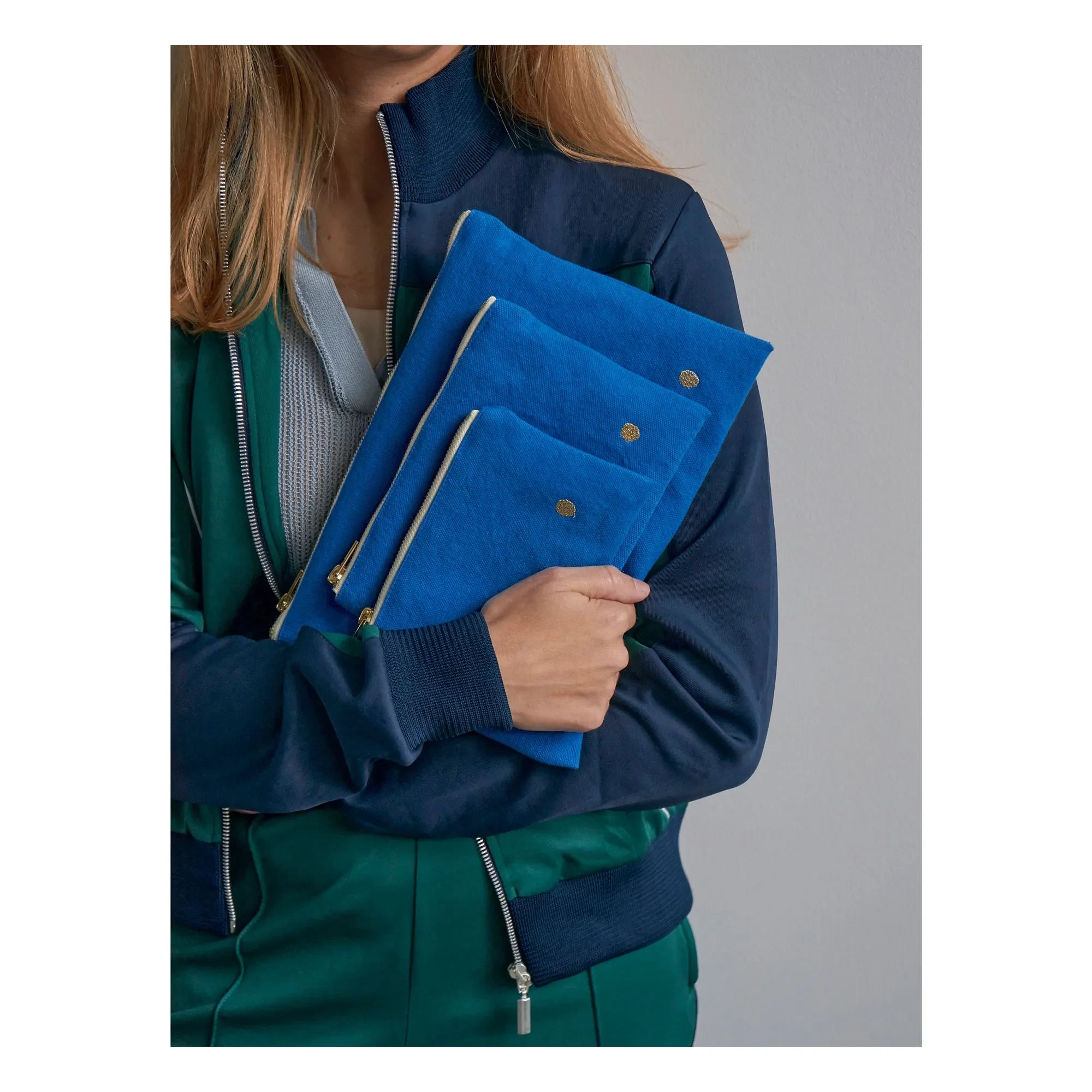 La guinda del pastel - Bolso clutch Iona | Azul eléctrico