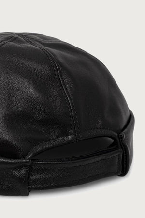 Gorro de cuero para hombre
