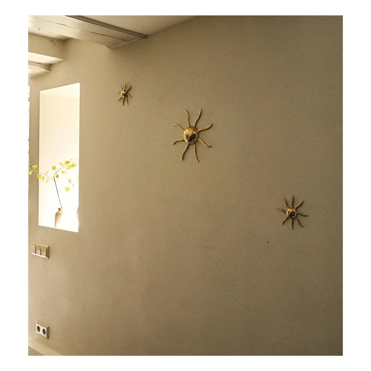 Anna + Nina - Decoración de pared Sunny | Dorado