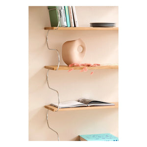 Schneid Studio - Estante de roble Onda | Cromo