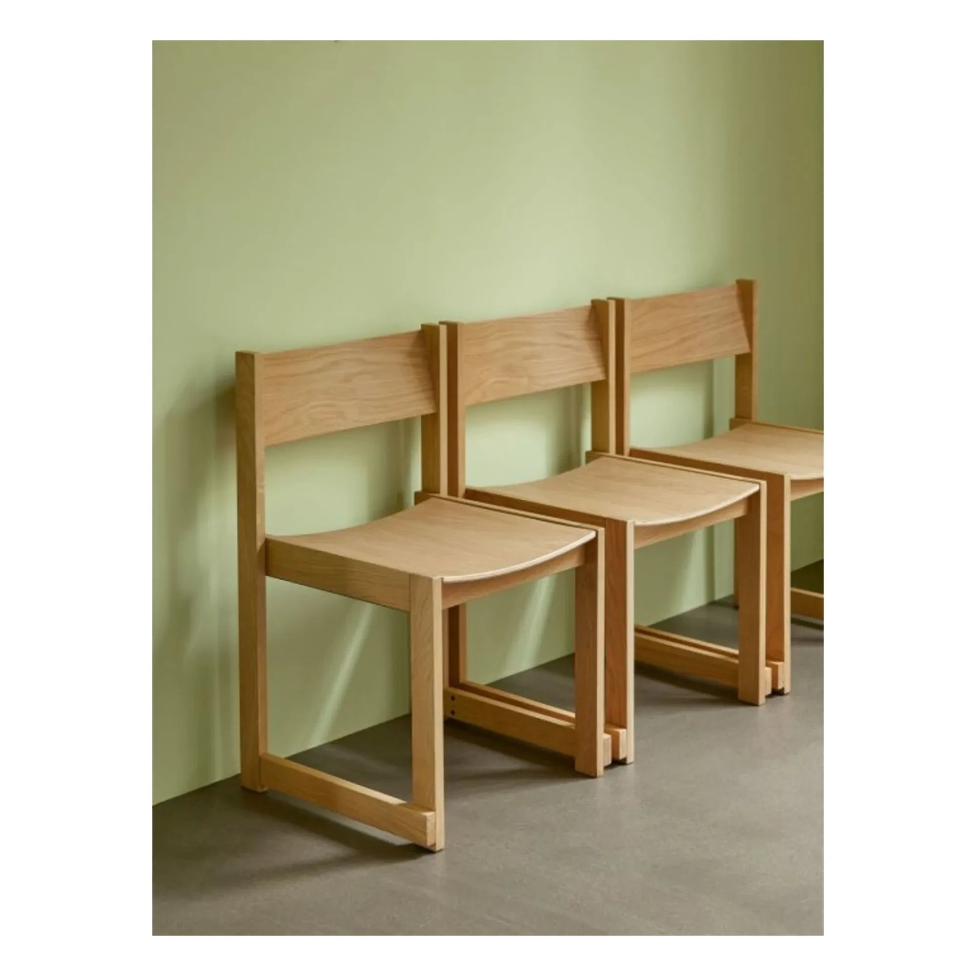 Hübsch - Silla de roble con forma