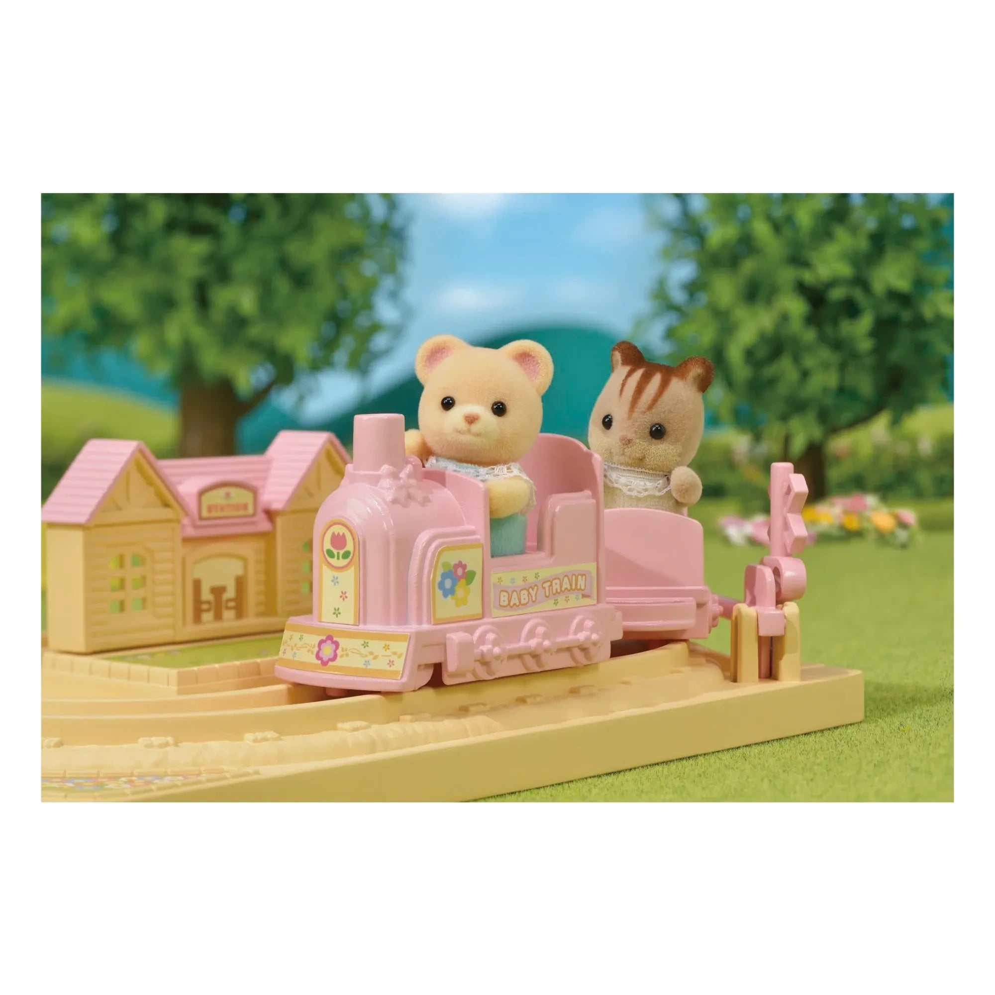 Sylvanian Families - Çuf Çuf Tren ve Bebek Ayı Oyuncak