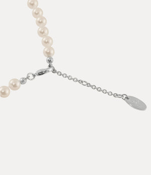 Vivienne Westwood - Gargantilla con perlas en miniatura en relieve