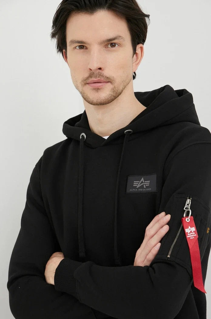 Sudadera con capucha y estampado trasero Alpha Industries
