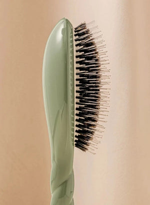 La Bonne Brosse - El Esencial Cepillo para el Cabello No. 02 - Cuidado y Desenredo | Verde Almendra