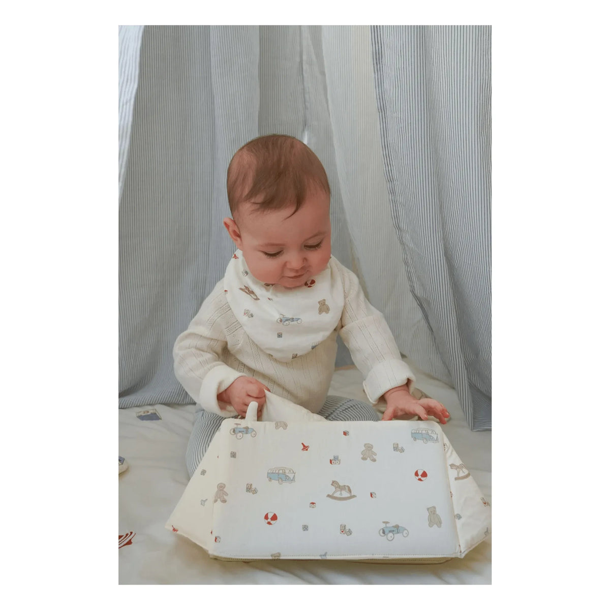 Cam Cam - Espejo de actividades Vintage Toys | Beige