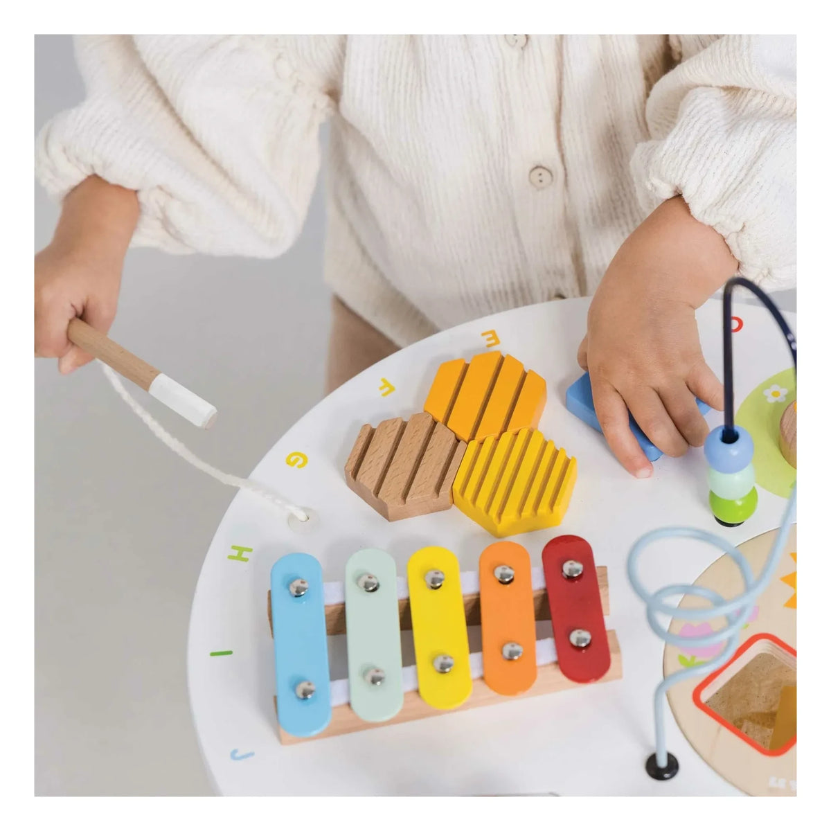 Le Toy Van - Mesa de actividades sensoriales | Multicolor