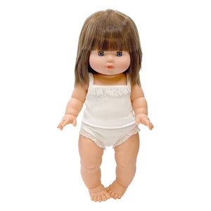 Minikane - Muñeca con conjunto de punto acanalado cereza
