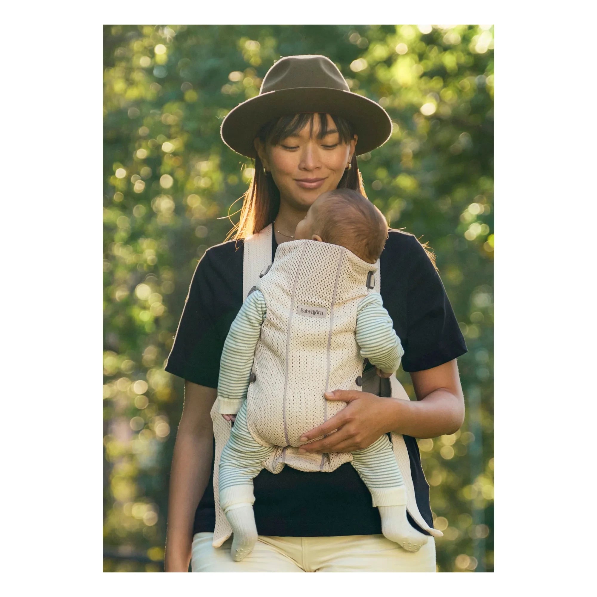 BabyBjörn - Mochila portabebés Mini de malla | Crema