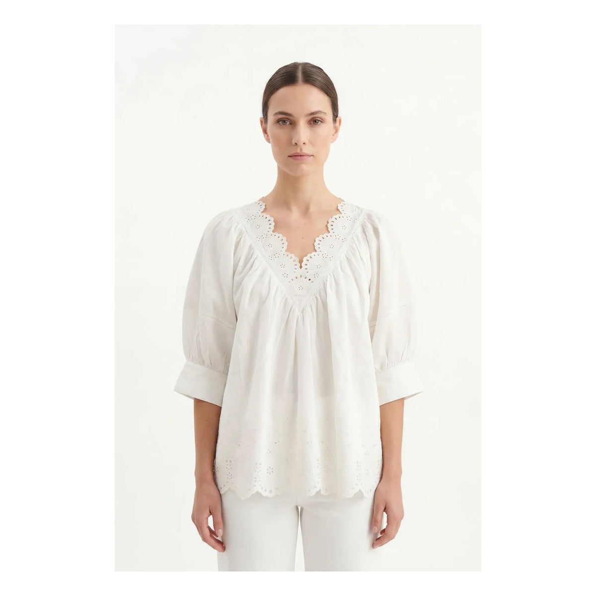 BELLEPIECE - Blusa bordada de algodón Tito | Blanca