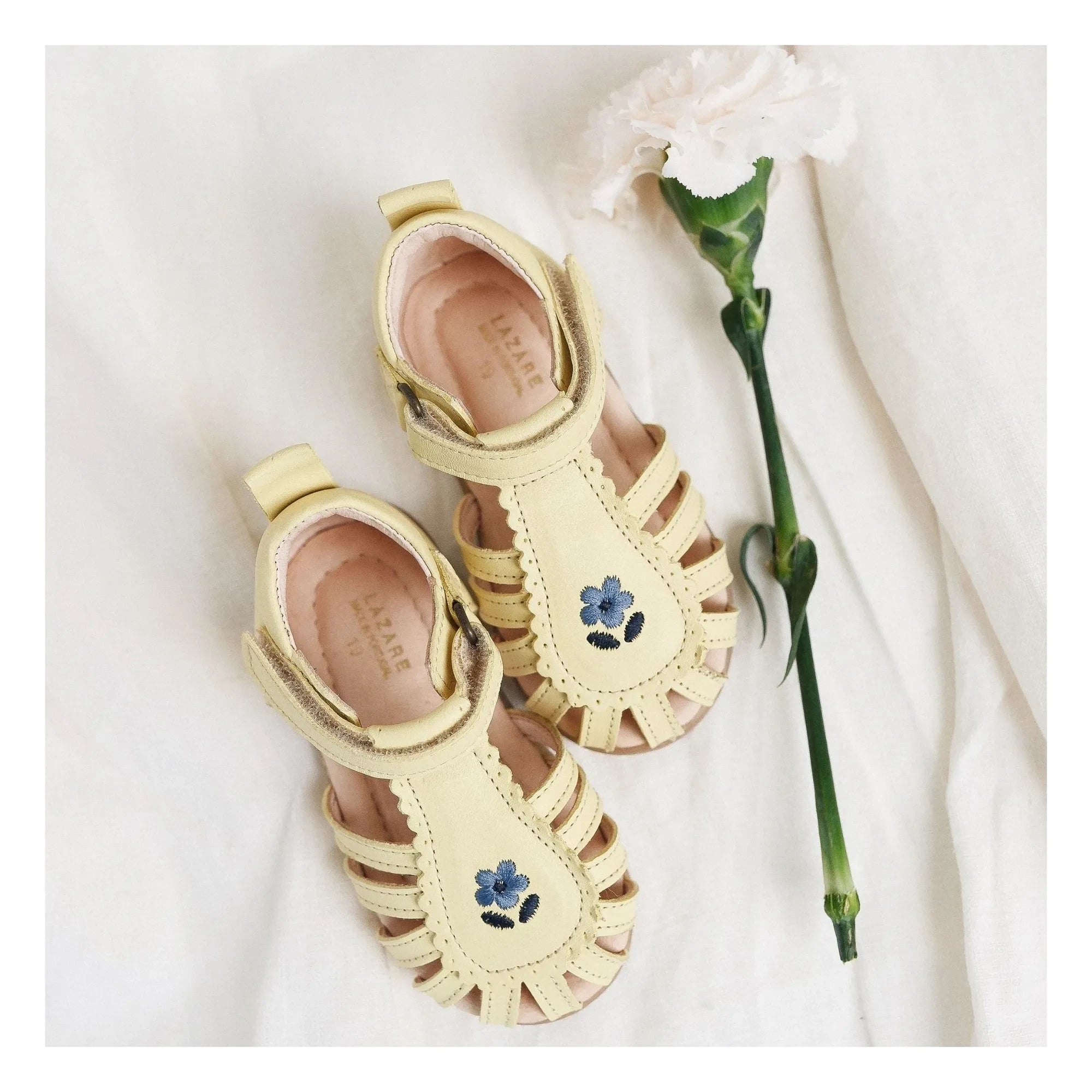 Sandalias Lazare - Colette con bordado de flores | Amarillo claro