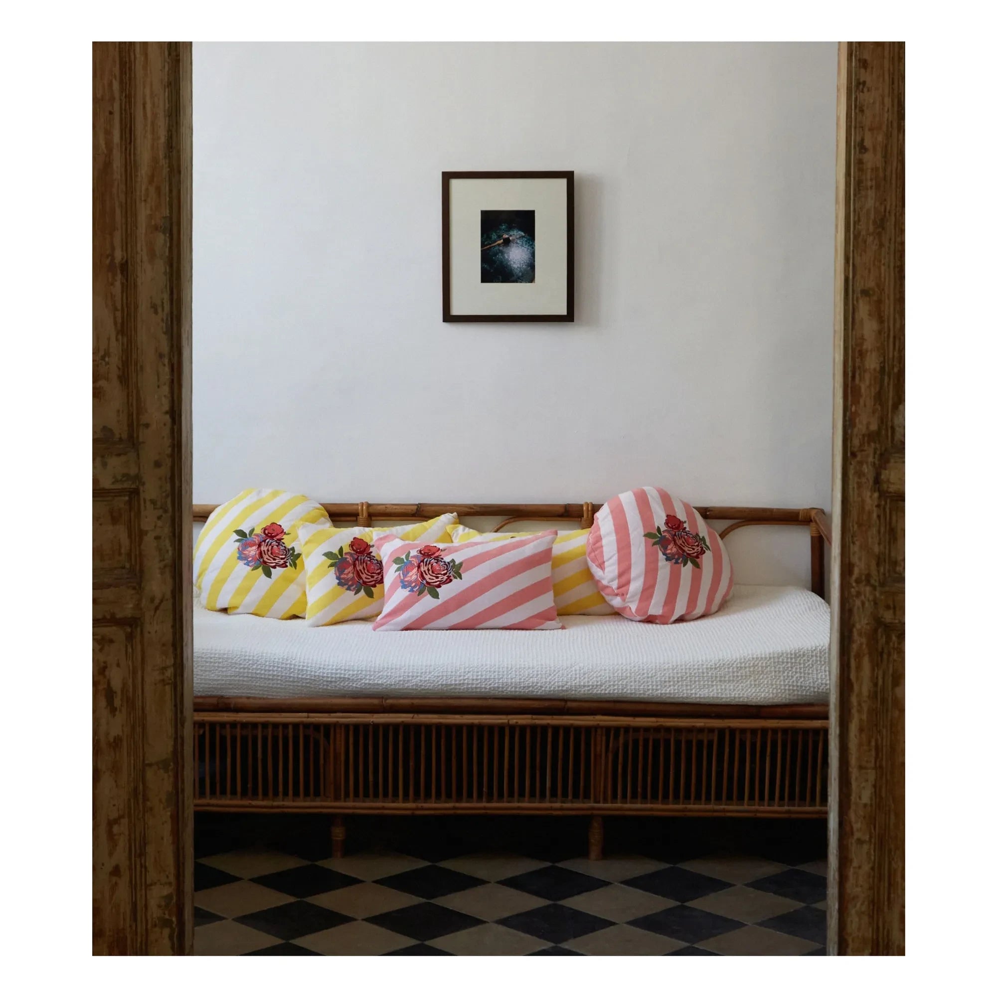 The Socialite Family - Bomboloni yastık, Lisa Corti x The Socialite Family | Pembe