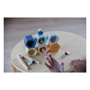 Plan Toys - Perro Teak de arrastre