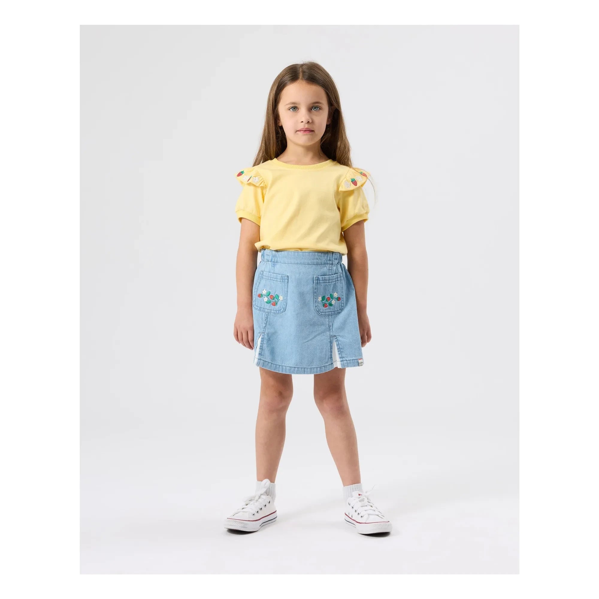 Goldie + Ace - Falda chambray con fresas | Azul