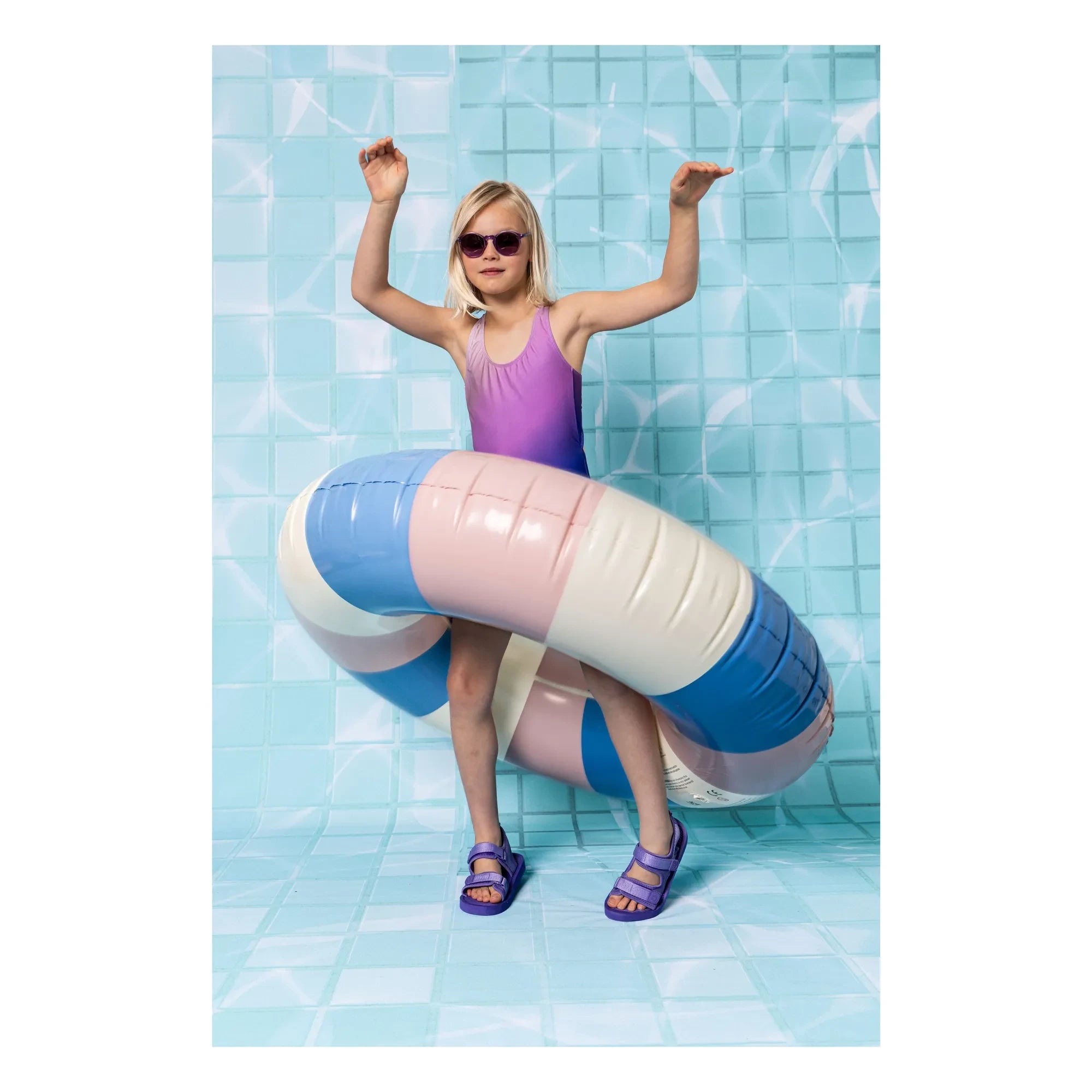 Hundred Pieces - Mayonesa Backswimmer | Azul Celeste