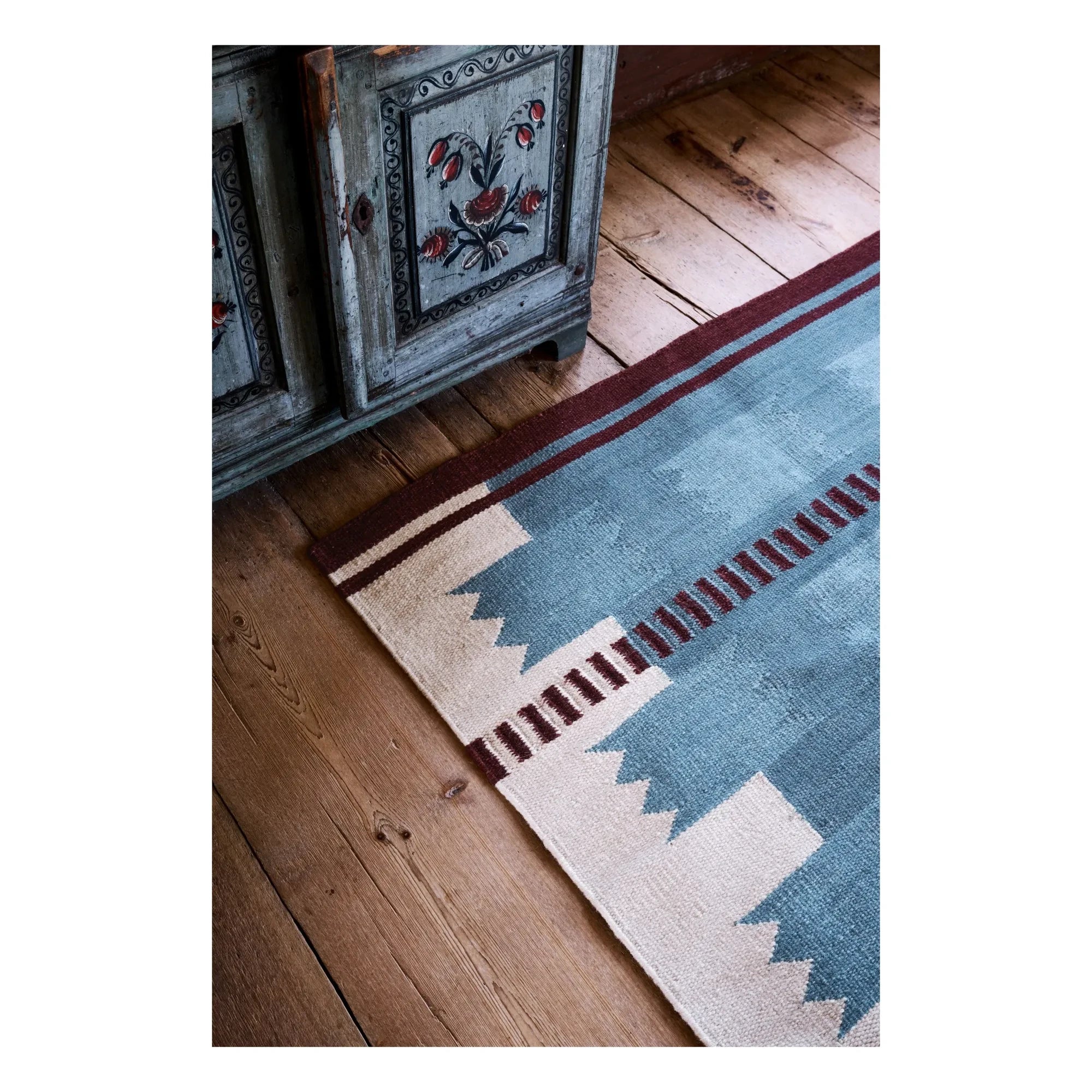 Layered - Alfombra de lana Röllakan Iris | Azul petróleo